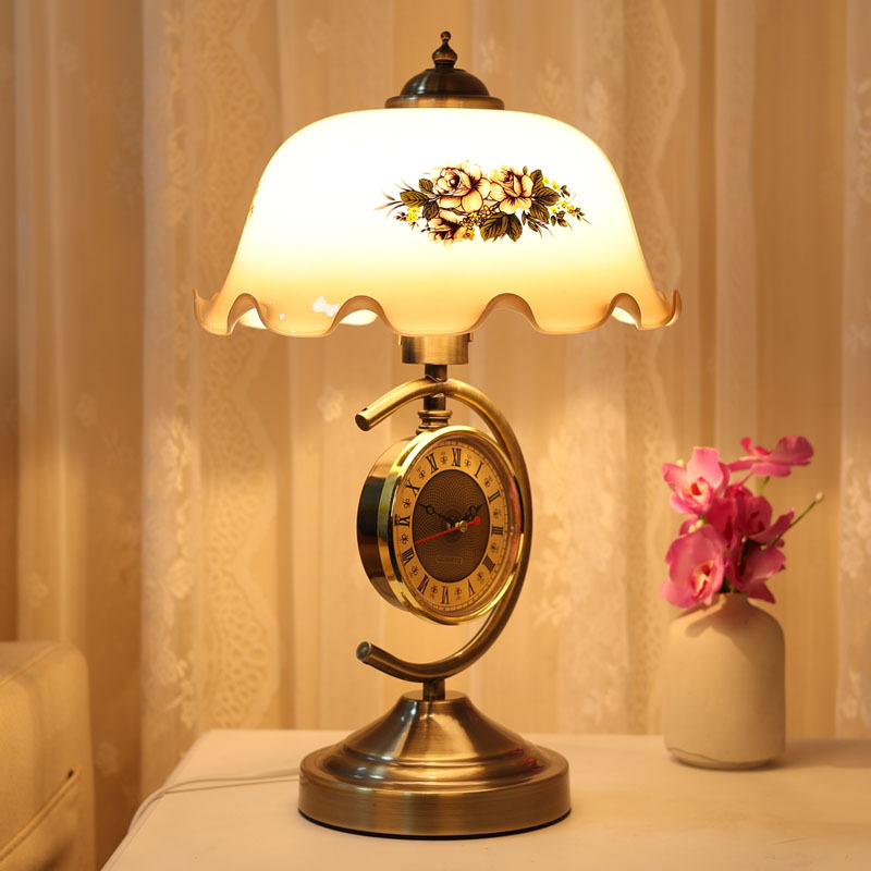 Lampe de bureau de style médié - Desk Lamp avis et prix