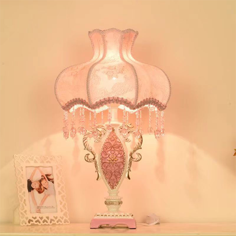 Lampe de table rose européenne - Desk Lamp avis et prix